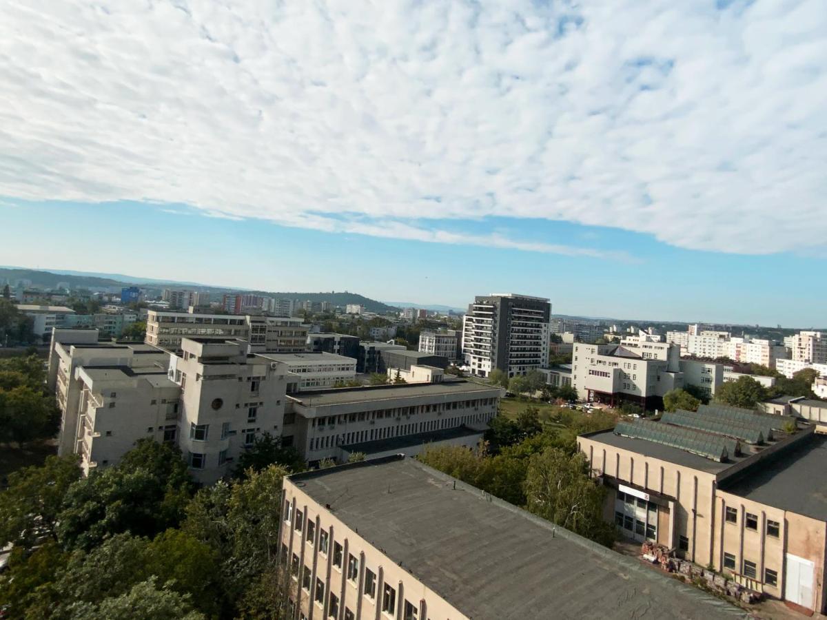 Iasi Business Suite Екстериор снимка